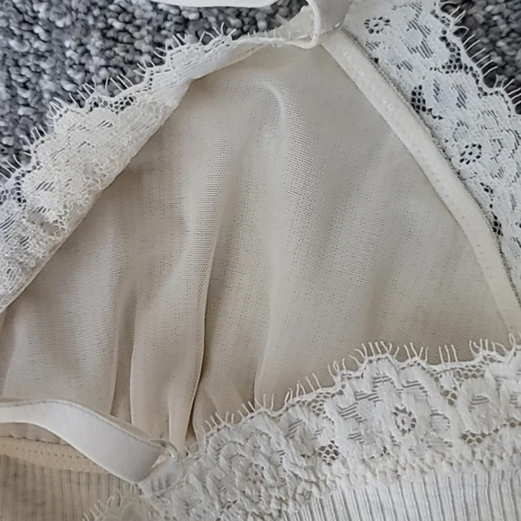 NWT Aerie Ribbed Eyelash Lace Trim Longline Bralette, Small, Color Heather Frost - Picture 11 of 13